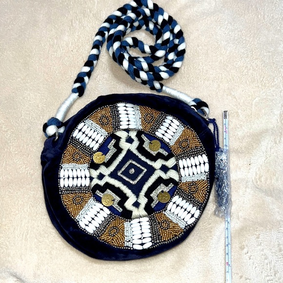 Blue Velvet, heavily beaded mandala beautiful America & Beyond purse bag - Picture 1 of 8